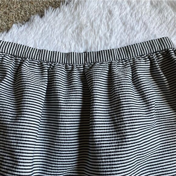 Alice + Olivia Francy’s Skirt Striped Mini Elastic Waist Zipped Back Lined Sz 6 - Picture 3 of 10